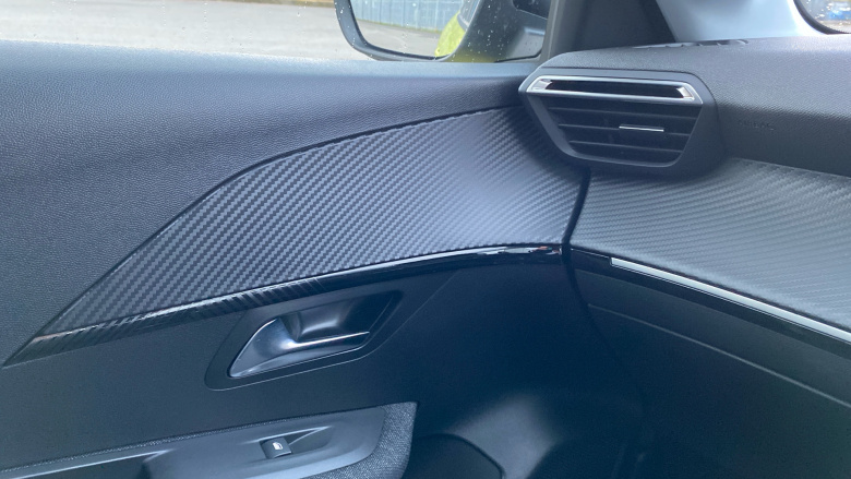 Peugeot 208 1.2 PureTech 100 Style 5dr Petrol Hatchback